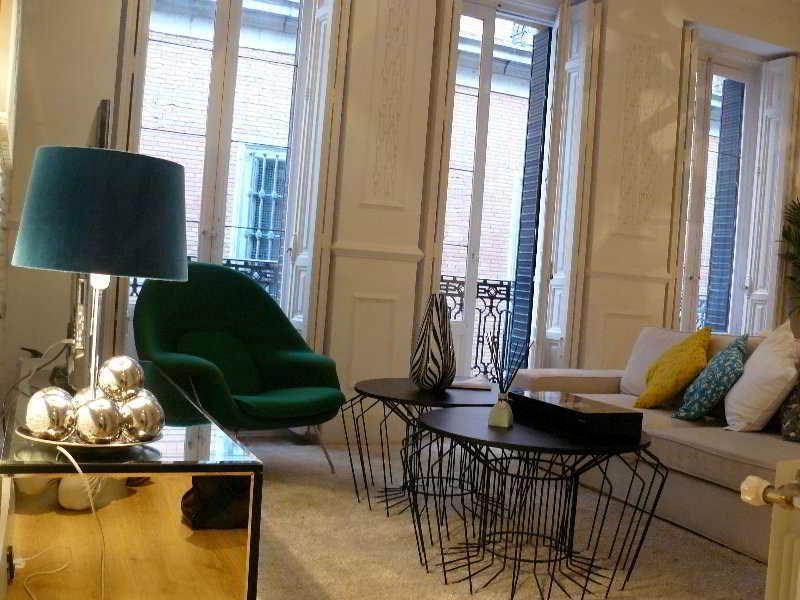 Apartamentos Manzana Madrid Eksteriør bilde